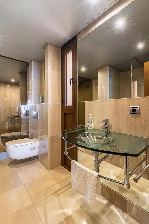 Fantástico En Primera Línea De Playa Apartamento